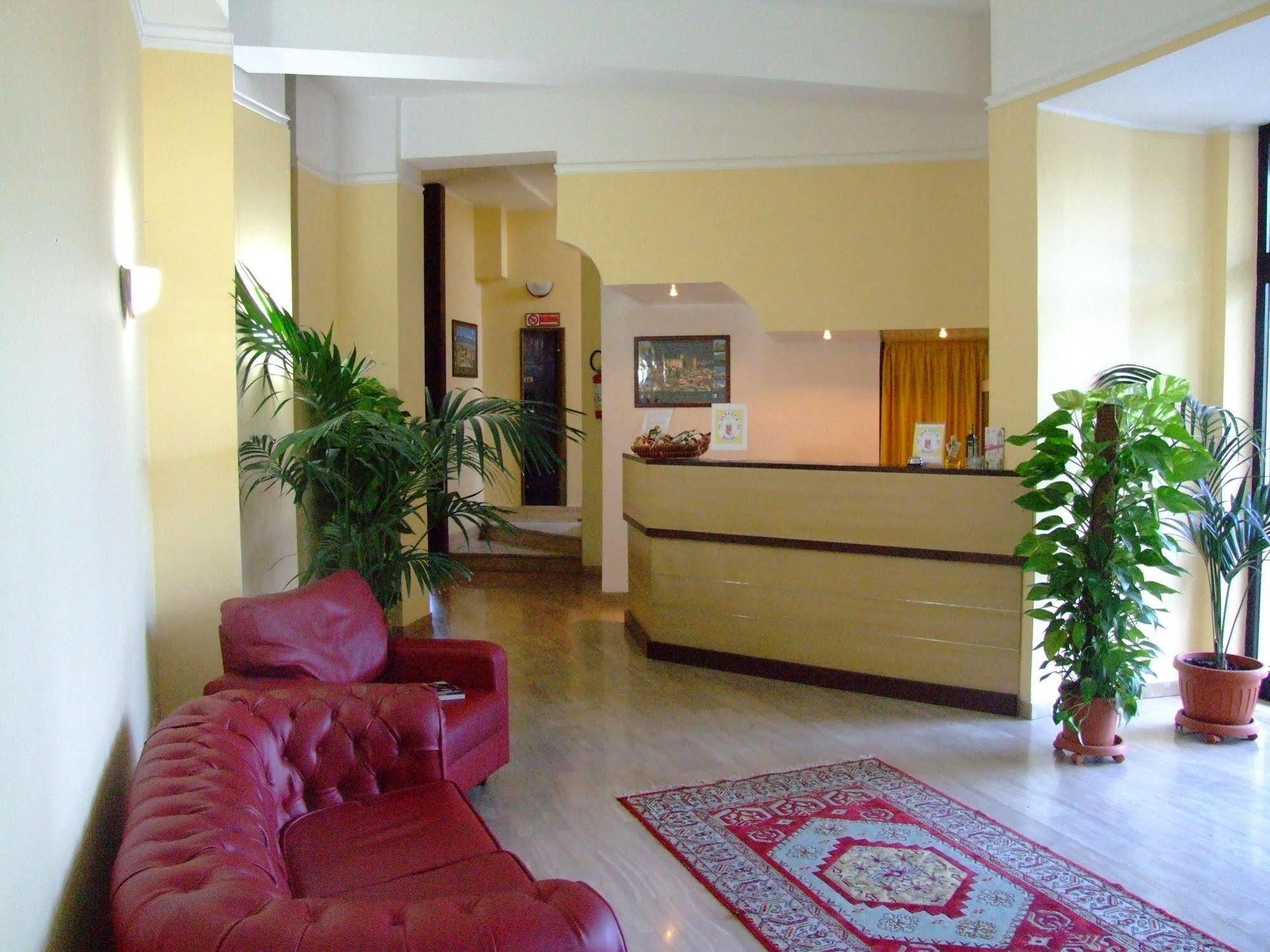 Hotel San Luca Rossano Eksteriør bilde