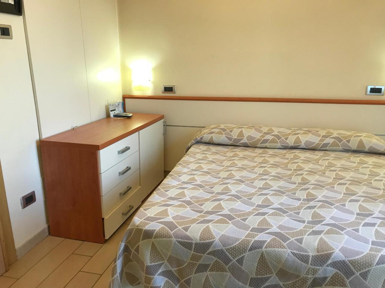 Hotel San Luca Rossano Eksteriør bilde