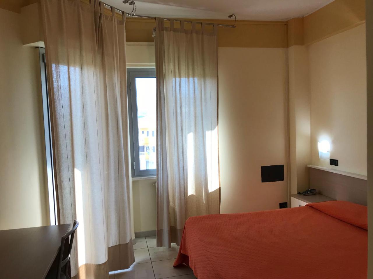 Hotel San Luca Rossano Eksteriør bilde