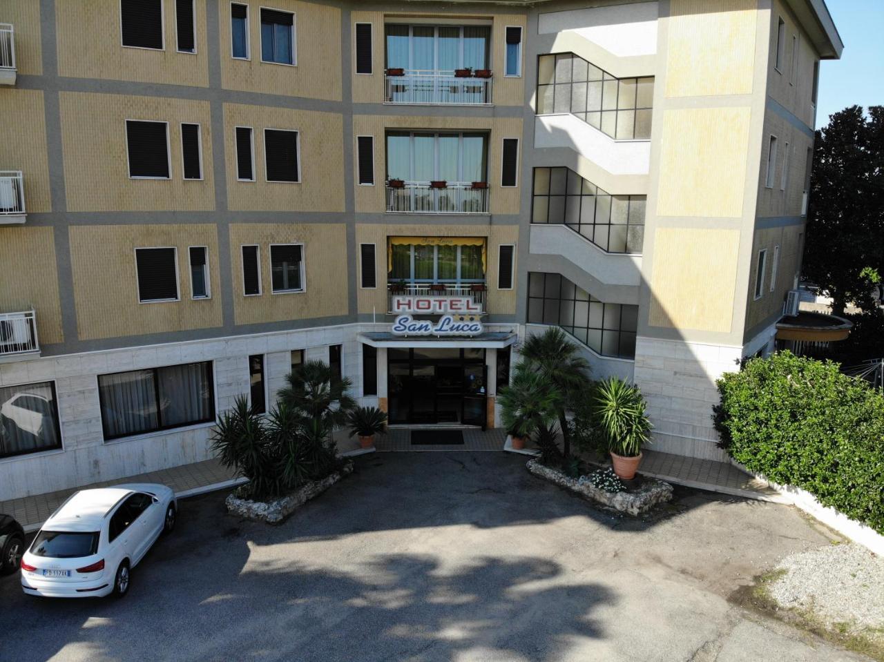 Hotel San Luca Rossano Eksteriør bilde